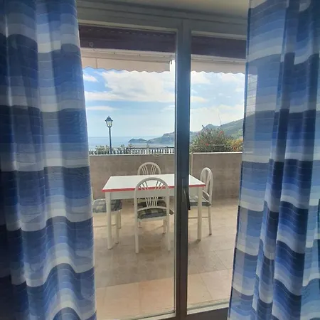 Casa Vacanze Seby דירה לטויאני